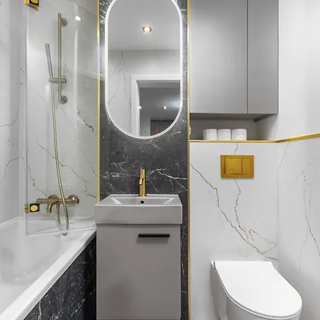 Апартаменти Mlynarska 30a By Homeprime Варшава